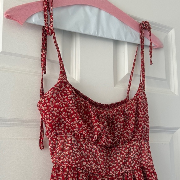 Princess Polly Floral Dress - Picture 4 of 9